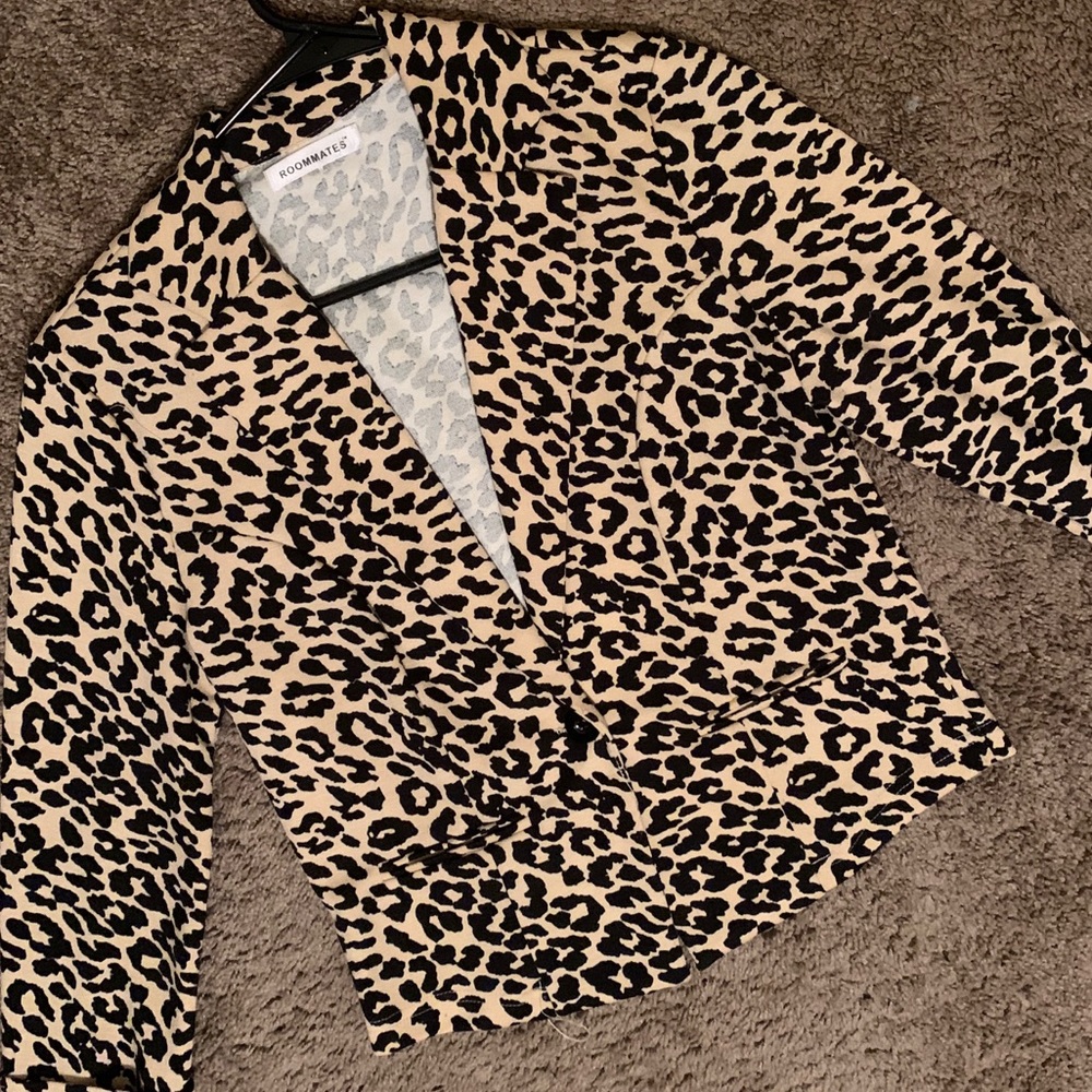🐆LEOPARD PRINT BLAZER SIZE S